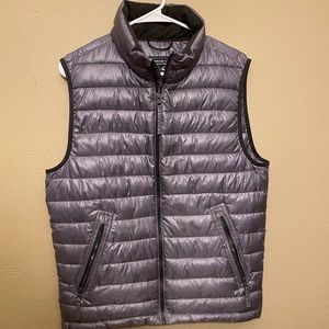 American Eagle Puffer Vest